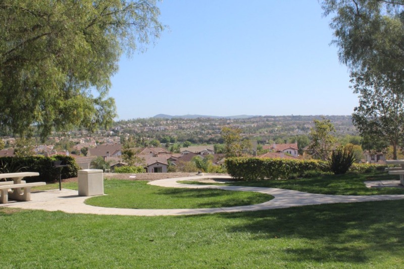 Flintridge Village Amenities